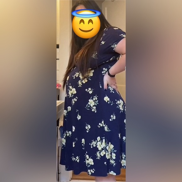 STITCHFIX EXCLUSIVE! Floral Maternity Dress! - Picture 5 of 5